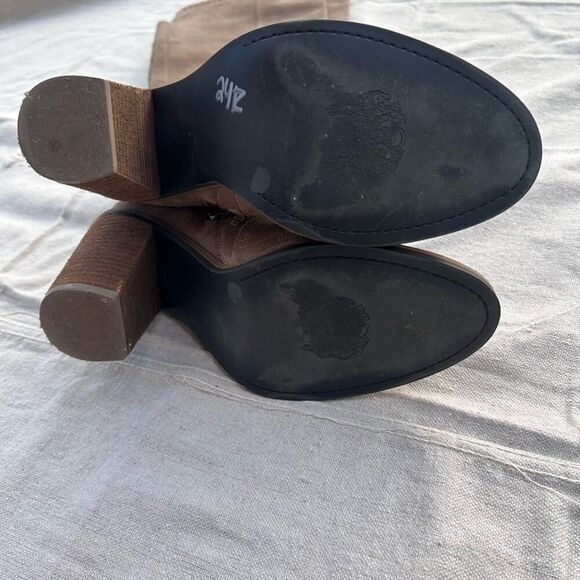 Brown Suede Boots Quiet Luzury Sz 9 n Knee‑High Block Heel Boho Chic Equestrian - Picture 13 of 16